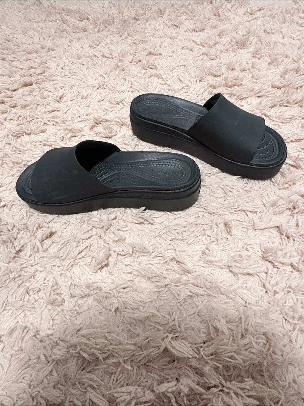 Crocs Brooklyn Slide Wedge Sandal - Picture 7 of 8